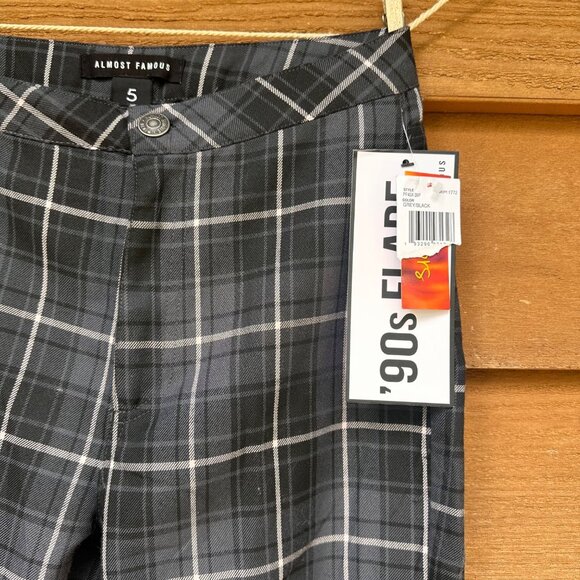 Almost Famous 90s Flare Black & Grey Plaid Bell Bottom Pants Size 5 - Picture 6 of 12